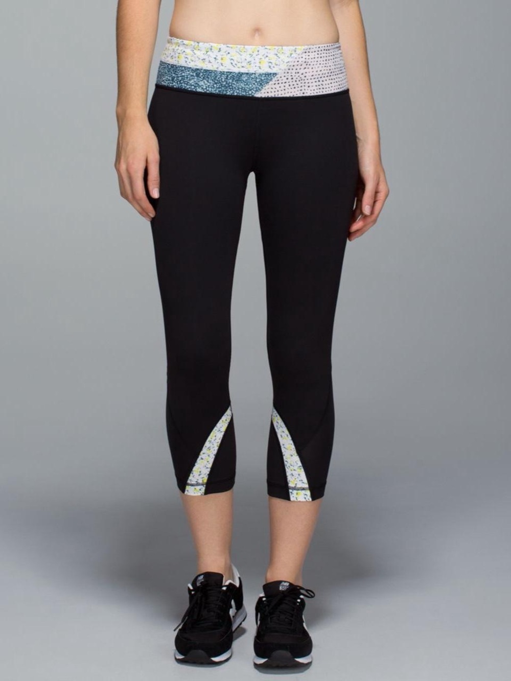 Lululemon Run: Inspire Crop II
Size 4